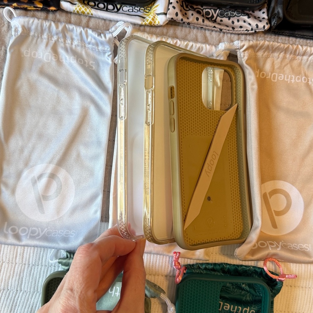 Loopy Case Lot iPhone 13 Pro Max - Picture 7 of 10